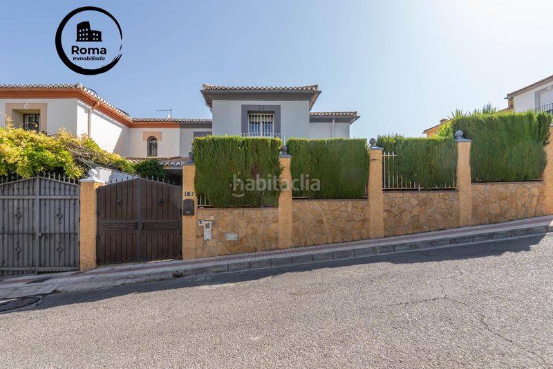 Foto cb789713-bb23-4f57-ab3c-9b46db0e787f. Casa aparellada amb calefacció aparcament piscina a Zubia (La)