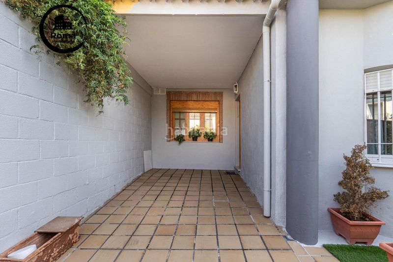Foto de788d15-7595-49d5-ac51-5226c22aec0d. Casa aparellada amb calefacció aparcament piscina a Zubia (La)