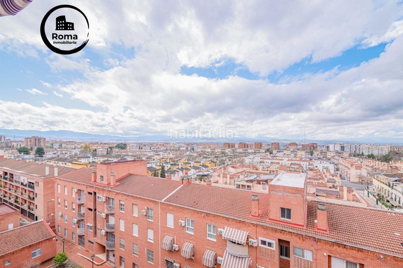Foto a816d47d-6ce6-413d-8948-561e6e1ea6fb. Dúplex amb calefacció aparcament a Joaquina Eguaras Granada
