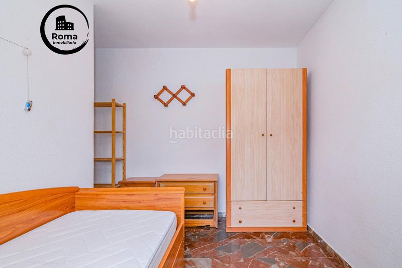 Foto e0d4c9b7-f09a-4f16-9f01-d42b39672a9c. Dúplex amb calefacció aparcament a Joaquina Eguaras Granada