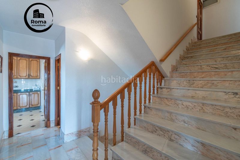 Foto d26989ca-4057-4c00-8702-847069991c09. Casa aparellada amb aparcament a Jun
