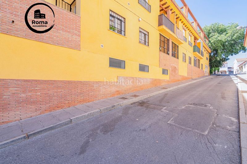 Foto 00c2c1a5-b179-4217-b706-2f5ea220515c. Planta baixa amb calefacció aparcament a La Zubia Ciudad Zubia (La)