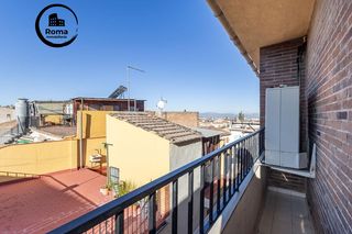 Pis a Ogíjares. Te presento un piso muy céntrico en ogíjares de tres habitacione