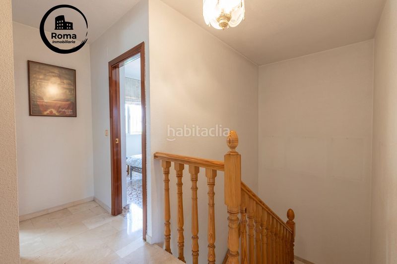 Foto 40ab1171-c21a-4804-8985-c60fb9301ba5. Casa adossada amb calefacció aparcament a Maracena