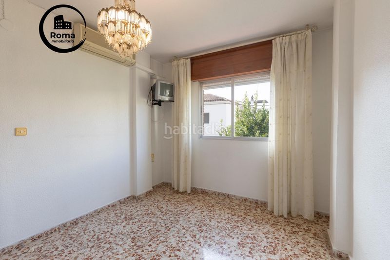 Foto 4afb403d-c6ea-48a1-9b2d-fb6c18ebd4f2. Casa adossada amb calefacció aparcament a Maracena