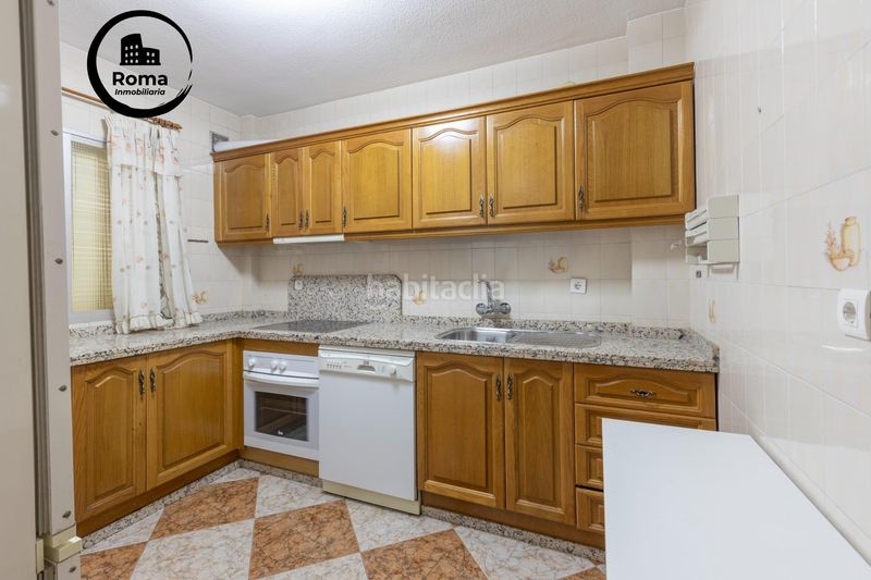 Foto a455829f-599e-4aa5-ae4d-42fbf60ca608. Casa adossada amb calefacció aparcament a Maracena