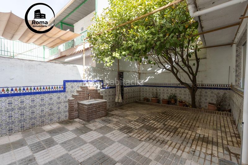 Foto fbffa596-a515-41e3-a090-0c8fec9d328d. Casa adossada amb calefacció aparcament a Maracena