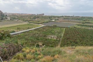 Terreny residencial  Carretera malaga (cal) 74. Finca con unas vistas de ensueño en salobreña
