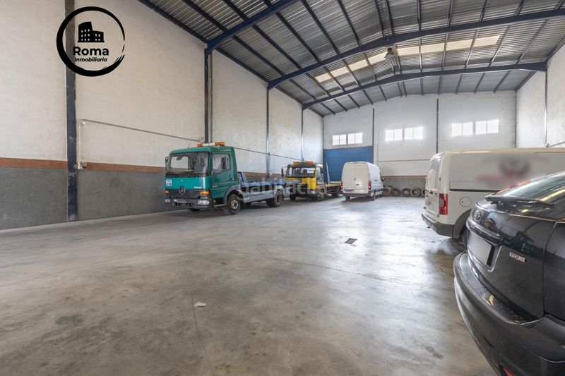 Foto 074983c4-4515-4f10-a2bf-198322fb4a30. Nau industrial a Loja