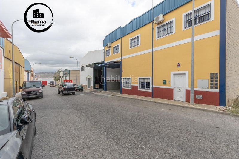 Foto 7c89f206-9ce6-4f9d-8457-e4f79bcd924d. Nau industrial a Loja