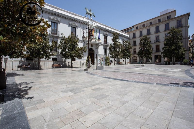 Foto b36f555e-e97f-40f2-97f4-941c69a36038. Edifici a Centro - Sagrario Granada