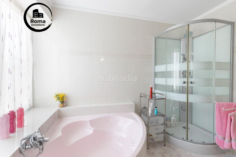 Foto d35b7113-8503-4a3e-a506-b72dd3a7a4b6. Xalet amb calefacció aparcament piscina a Los Tablones - La Garnatilla Motril
