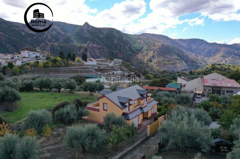 Foto a70ae35d-3d77-4e86-8c7d-677d40e1fbc7. Xalet amb aparcament piscina a Güéjar Sierra