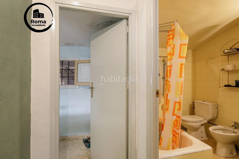 Foto eac73e47-1abb-47fb-b2e9-c06828ee9822. Edificio in calle dolores 12 in Baza