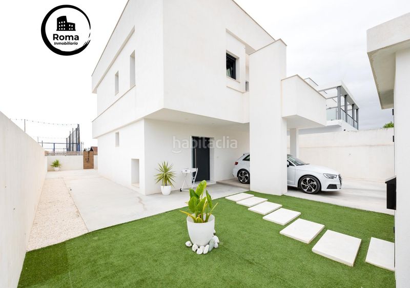 Foto 292aa724-3660-4718-b2e9-f4aeab2a5654. Casa amb aparcament piscina a La Zubia Ciudad Zubia (La)