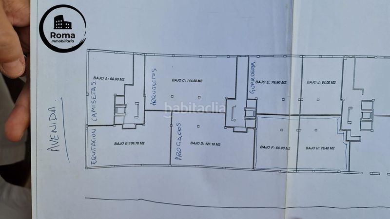Foto 838c140c-da3c-4e80-b79b-7e22bb577cb4. Local comercial a calle alhambra 2 a Santa Fe