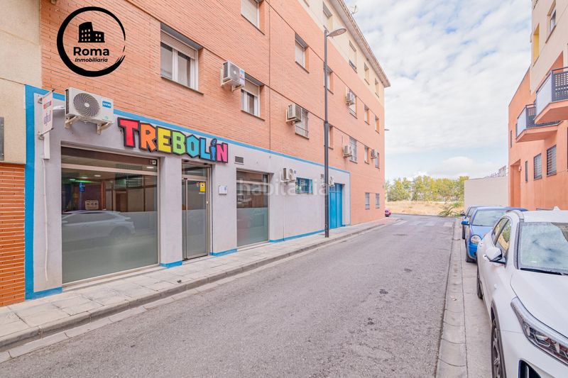 Foto b5c0c1ce-a204-40b2-97b6-f84ad6f9b7ca. Local comercial a calle alhambra 2 a Santa Fe