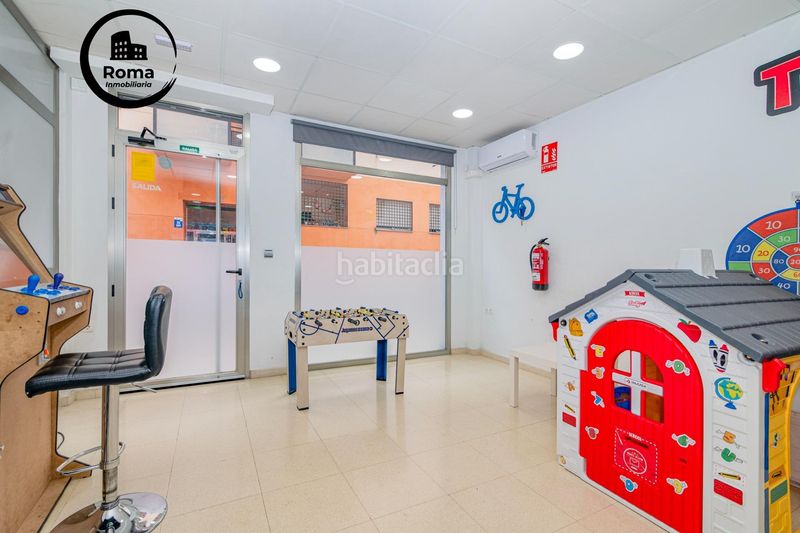 Foto c0c39073-c525-4ed6-a462-1fde8e3ff6a0. Local comercial a calle alhambra 2 a Santa Fe