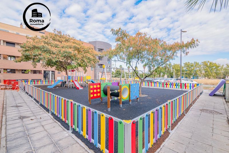 Foto d74b41d7-78c2-4429-8d15-5613a3b130f4. Local comercial a calle alhambra 2 a Santa Fe