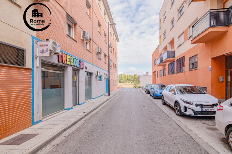 Foto f47b715a-0d1e-47e6-8050-8d868085a40d. Local comercial a calle alhambra 2 a Santa Fe