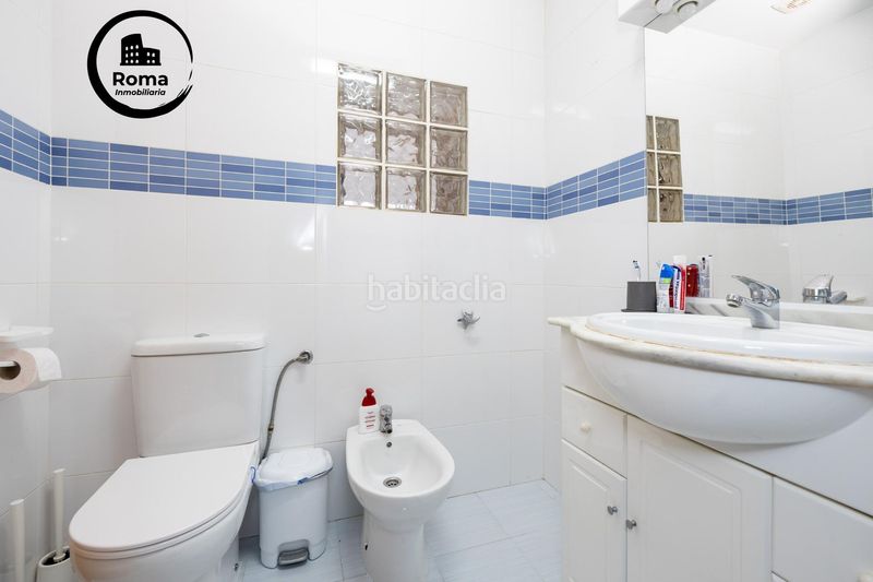 Foto d1855dc4-7616-438f-8e99-b94decf8d522. Casa adossada a Albolote