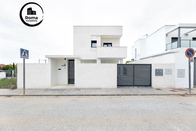 Foto 5b62f332-db4a-484b-a215-289081f6f509. Casa amb aparcament piscina a La Zubia Ciudad Zubia (La)