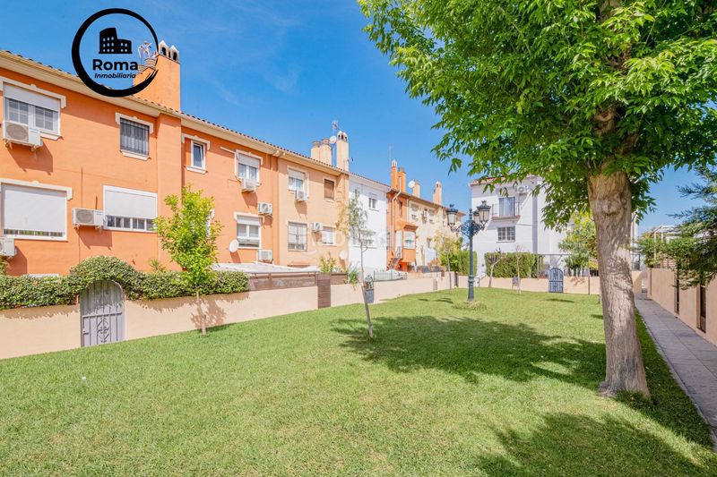 Foto bb50c1fb-ad66-47cf-8e1a-76a00d3a8a6c. Casa adossada amb aparcament a Ogíjares
