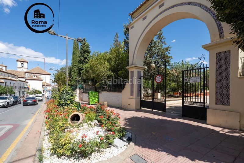 Foto f2eb2d5b-361e-4887-8a7b-863b0ea0a39f. Edifici a La Zubia Ciudad Zubia (La)