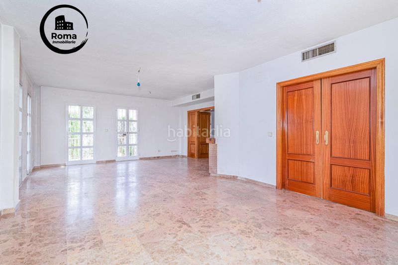 Foto 4f2103aa-2b86-4615-a23f-f05e84b7ecb7. Casa amb calefacció aparcament piscina a Huétor Vega