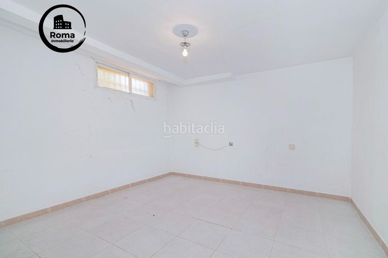 Foto 80c00e85-f5ee-46b0-976f-53925efbbf87. Casa amb calefacció aparcament piscina a Huétor Vega