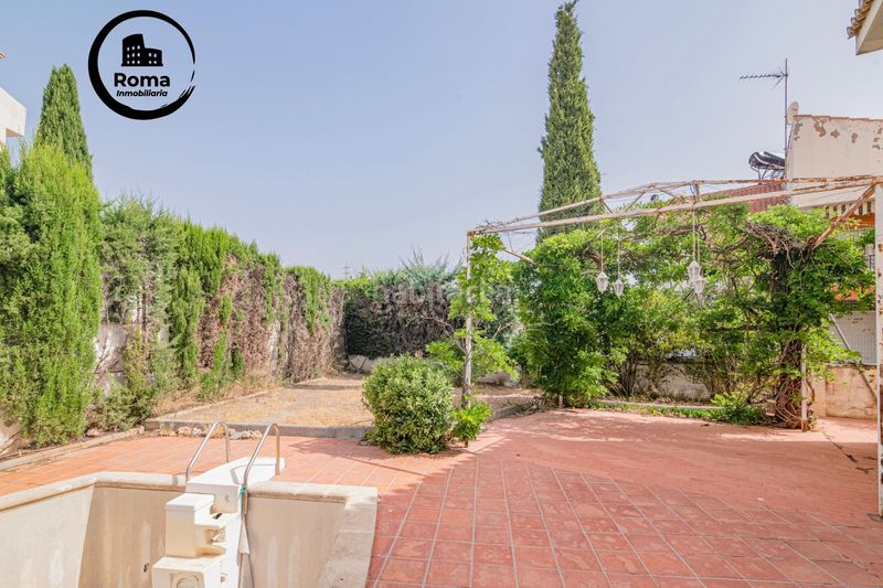 Foto dceba6c9-8c16-4f27-b89e-454460c516a3. Casa amb calefacció aparcament piscina a Huétor Vega