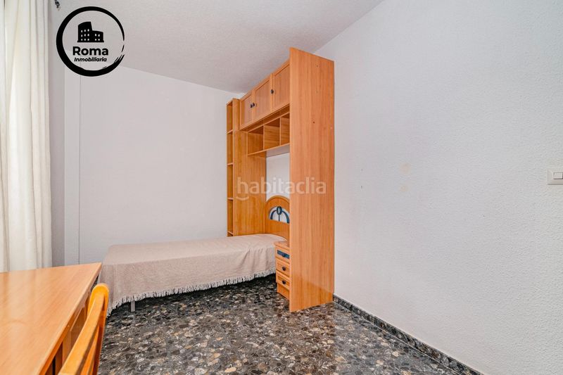 Foto db2fa4b5-f8d5-41a4-bdcf-d5ff44095cc3. Pis a Loja