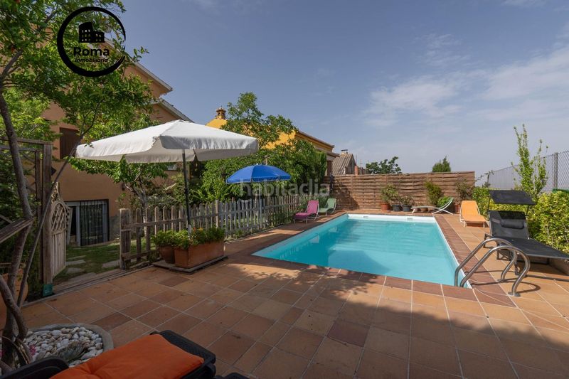 Foto b8598906-82e8-48e5-a36e-8bab6df57aaf. Xalet amb xemeneia calefacció piscina a Cumbres Verdes Zubia (La)