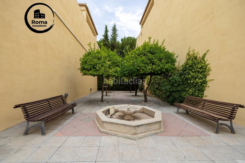 Foto 6dd326d0-f021-4e99-b072-f5d3d890f45e. Casa amb xemeneia calefacció aparcament piscina a Monachil