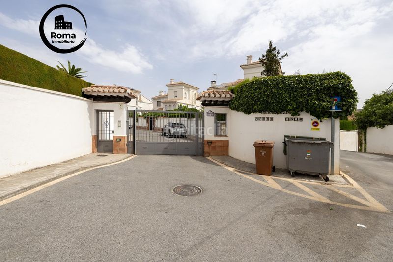 Foto c9d58276-3737-4b9c-a1e4-af85829cd8f7. Casa amb xemeneia calefacció aparcament piscina a Monachil
