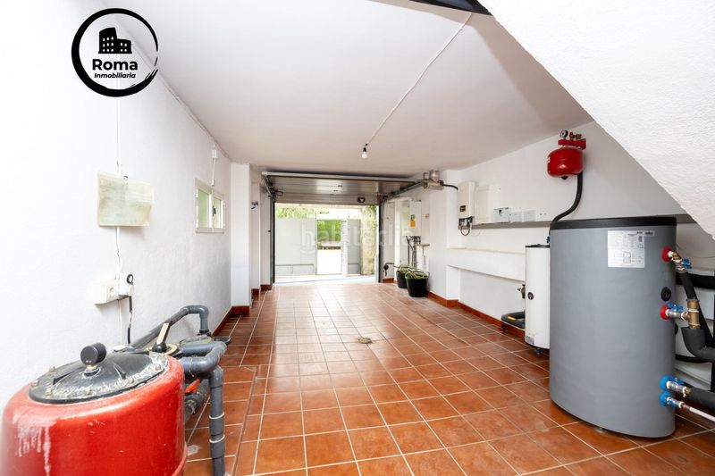 Foto ec817f78-20b7-4749-ae10-ec2e924ee2ae. Casa amb xemeneia calefacció aparcament piscina a Monachil