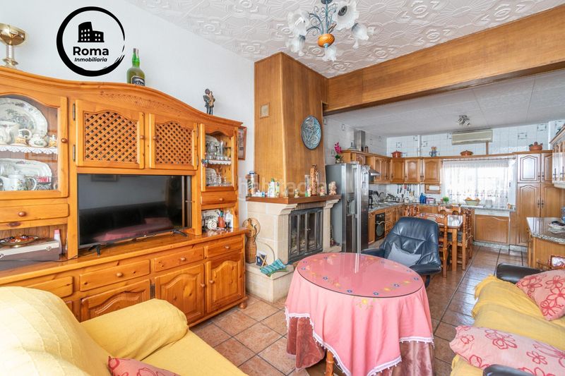 Foto 521dc7f6-c581-424f-98ca-93ff1c7818e5. Casa amb aparcament piscina a Atarfe