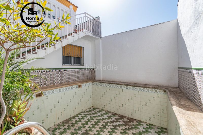 Foto f371f23b-c8cd-46ec-9e53-a28e5828a8dd. Casa amb aparcament piscina a Atarfe