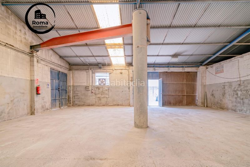 Foto 96f5b7e3-ea57-4623-aee0-b28bd62ae499. Bâtiment à usage industriel dans Atarfe