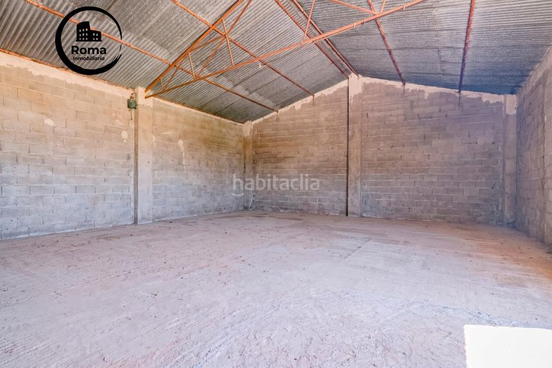 Foto c551340c-b8d8-460a-ae65-1a2cec88e8e1. Bâtiment à usage industriel dans Atarfe
