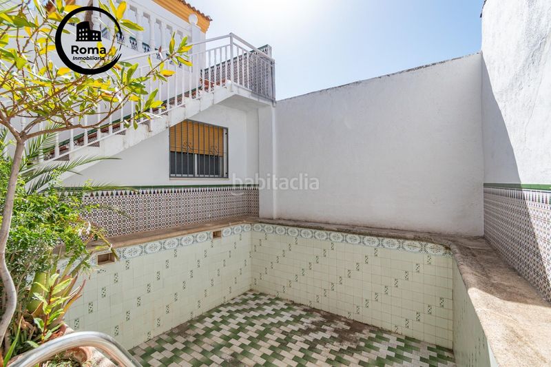 Foto 5faef7fb-14e8-4697-ae1e-e957b14346ee. Casa con piscina in Atarfe