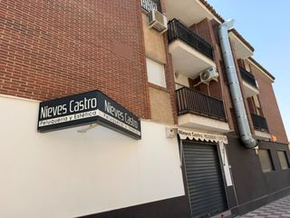 Lloguer Pis a San Francisco Javier. Magnifico piso de alquiler junto a traumatologia