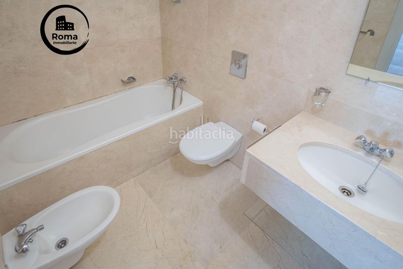 Foto f5535d34-c843-4ee2-b223-6bdb20b516c9. Etagenwohnung mit heizung in San Matías - Realejo Granada