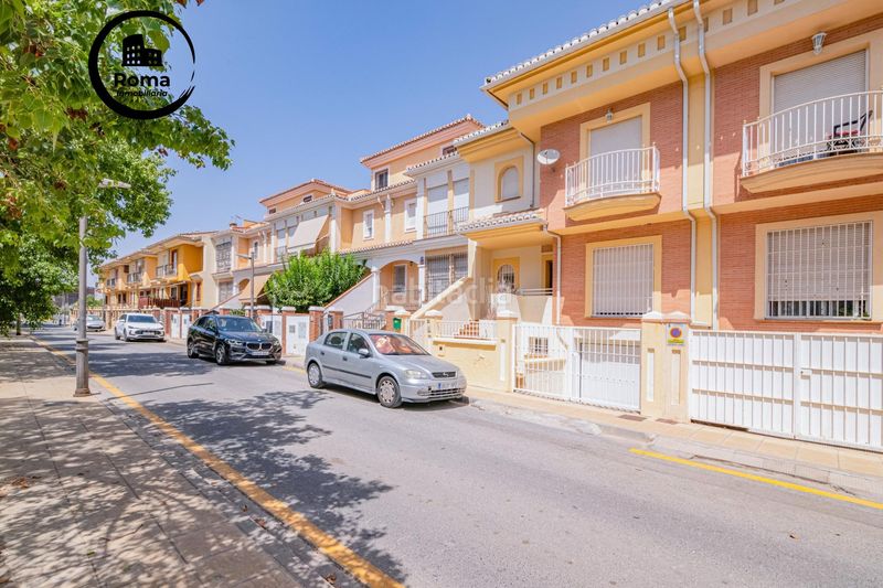 Foto 5e77b3fb-1ad6-49b7-835e-232f847065f9. Casa con parcheggio in Casco Histórico Churriana de la Vega