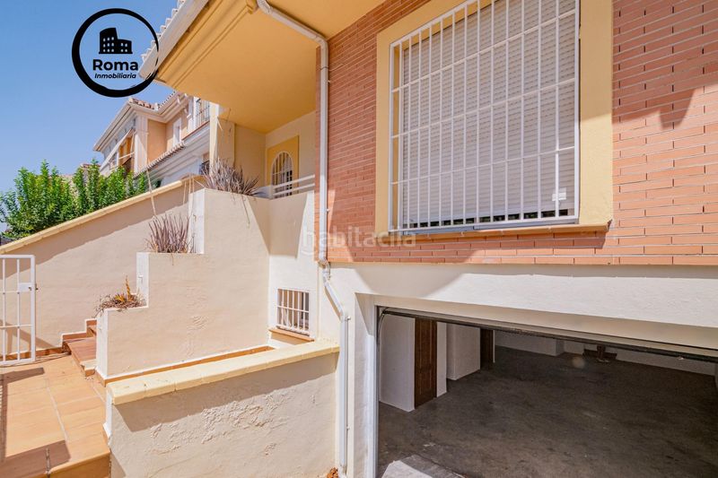 Foto a16fc4d3-d38f-4ae2-8a32-5e0d8303c0c2. Casa con parcheggio in Casco Histórico Churriana de la Vega