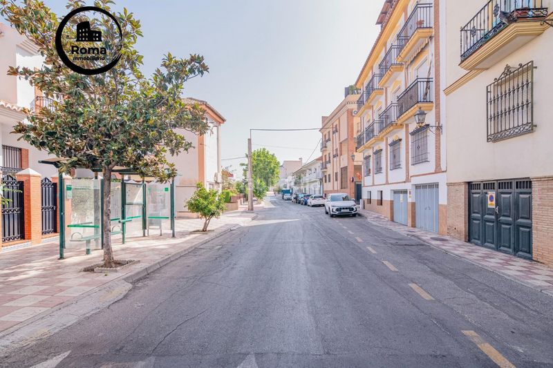 Foto c92f2f3b-0c90-4cb2-adb6-5d2eb5445026. Pis amb aparcament a La Zubia Ciudad Zubia (La)