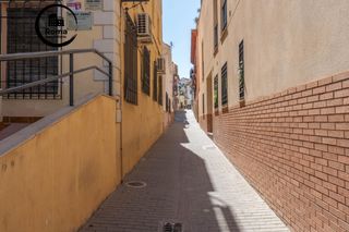 Casa a La Zubia Ciudad. Increíble oportunidad en el centro de la zubia