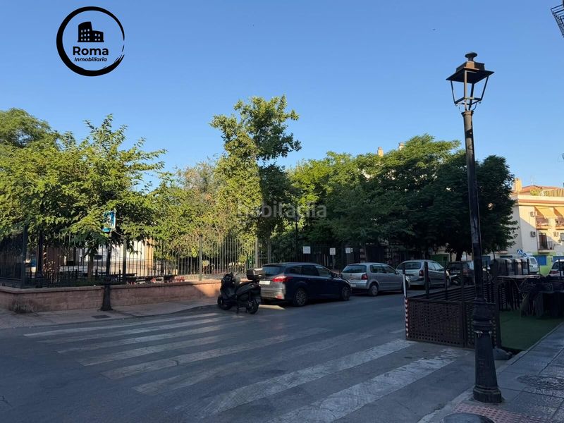 Foto 72640334-3389-44f1-b29b-2ccaf0f95c5c. Aparcament cotxe a Cervantes Granada