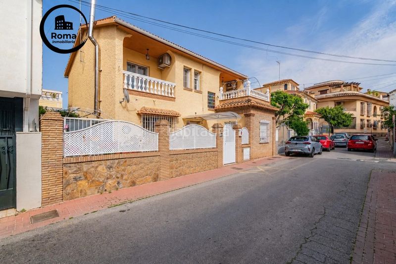 Foto b23775ab-28cf-41a7-969e-402f496a961c. Casa amb calefacció aparcament a Ogíjares