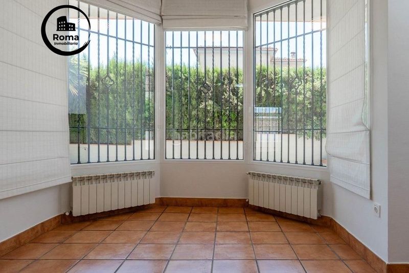 Foto ab1b7769-872a-4884-a71c-266b4cd4f16f. Chalet avec cheminée chauffage parking piscine dans Villa de Otura